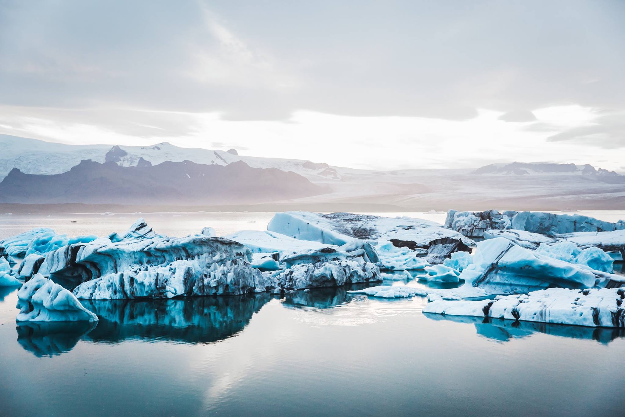 Iceland 21273074_1686234388062510_173039556114009550_o Bucket List